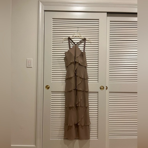 Float Ruffle Dress - Picture 3 of 9